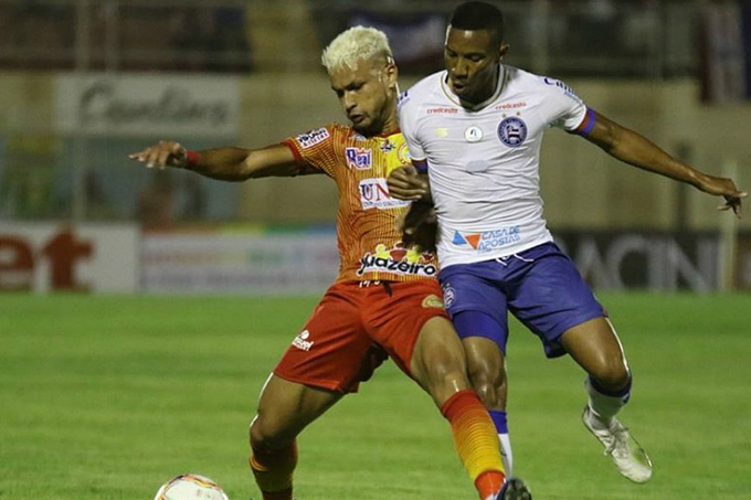 Bahia sofre no 2º tempo e estreia com empate contra a Juazeirense