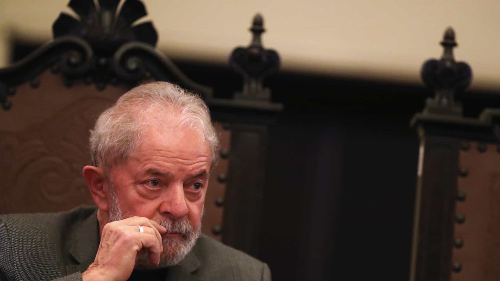 Com 'jeitão de pastor', Lula quer PT perto de evangélicos 