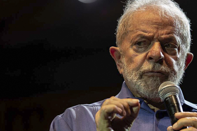 'Críticas de Bolsonaro à imprensa são corretas', diz Lula