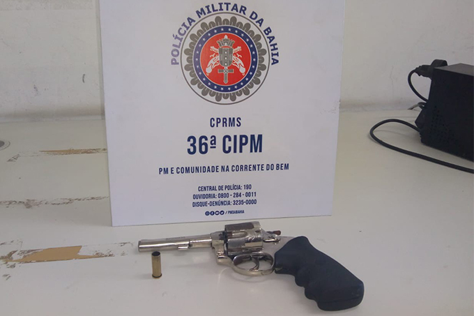 Arma de fogo é apreendida durante rondas em Dias d’Ávila