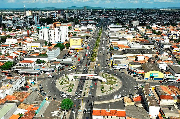 Após morte causada pelas chuvas, Prefeitura de Feira declara situação de emergência