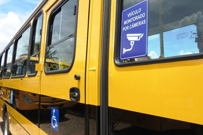 Prefeitura instala câmeras de segurança nos ônibus escolares