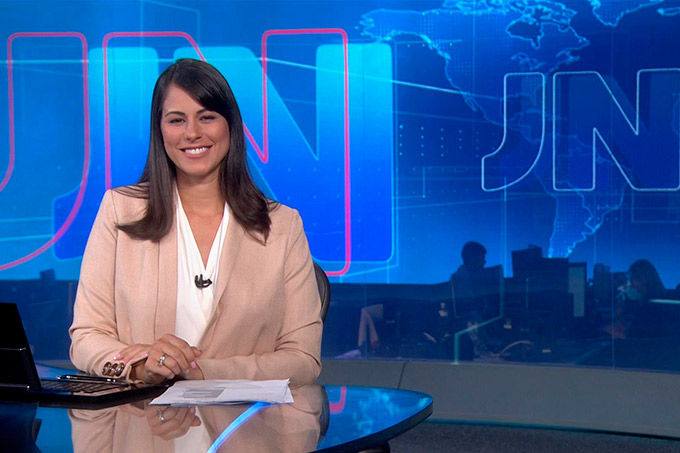 Jéssica Senra volta à bancada do Jornal Nacional nesse sábado (8)
