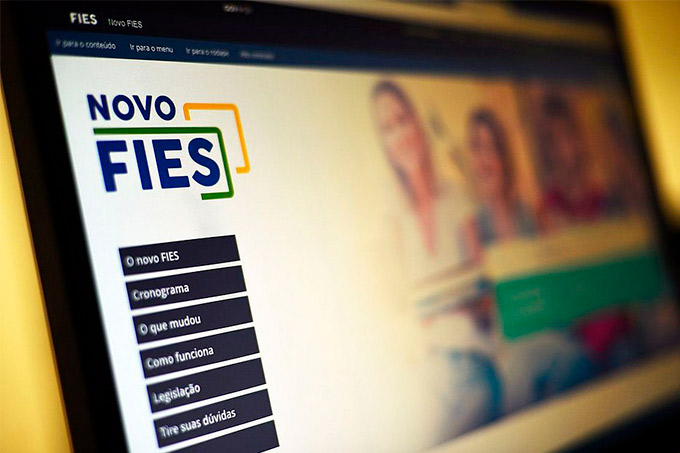 MEC abre inscrições para 100 mil vagas do Fies 2020
