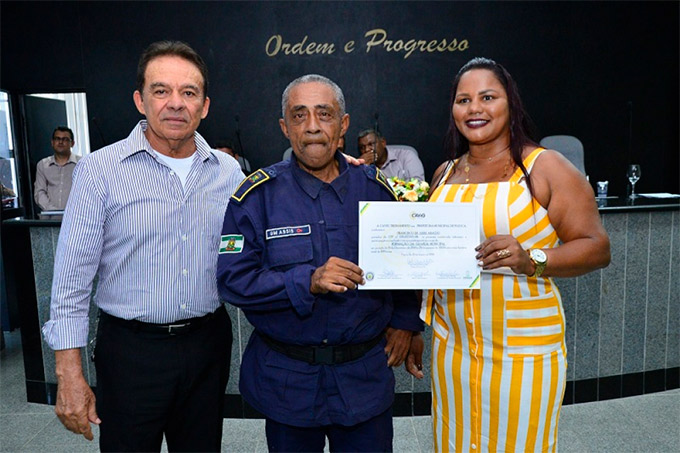 Guardas Municipais recebem certificados de conclusão de curso
