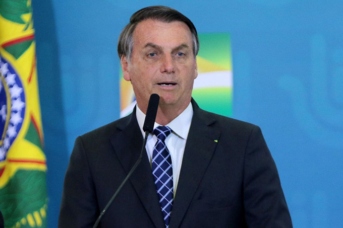 Bolsonaro diz que zera impostos se governadores acabarem com ICMS