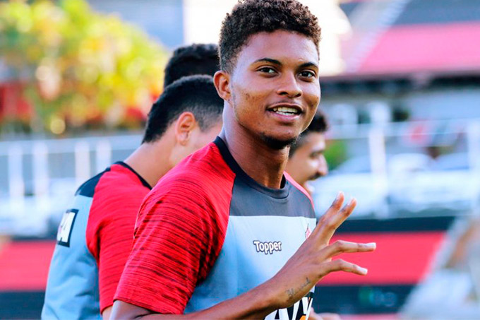 Vitória é o clube do Nordeste que mais utilizou jovens da base no principal; Bahia é o 3º