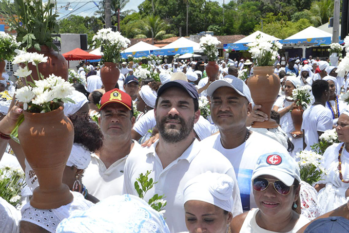 Adolfo Viana promete novas emendas para Mata em 2020