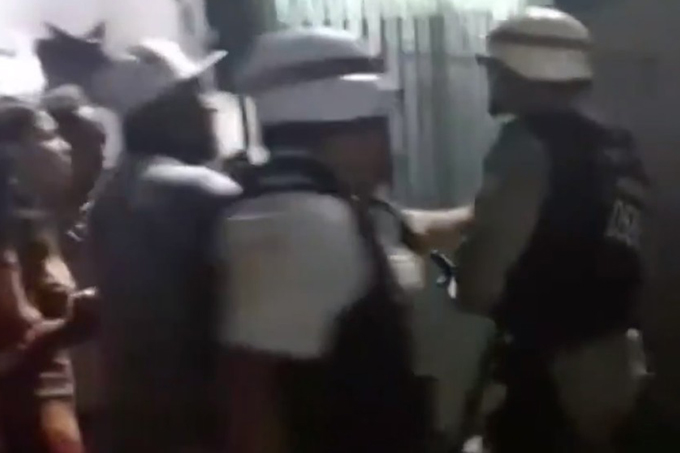 Vídeo de jovem agredido pela PM repercute em telejornal