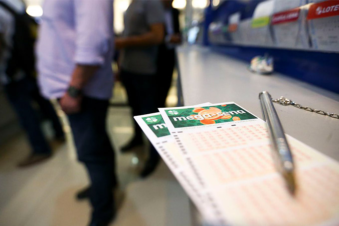 Mega-Sena acumula e prêmio pode chegar a R$ 170 milhões