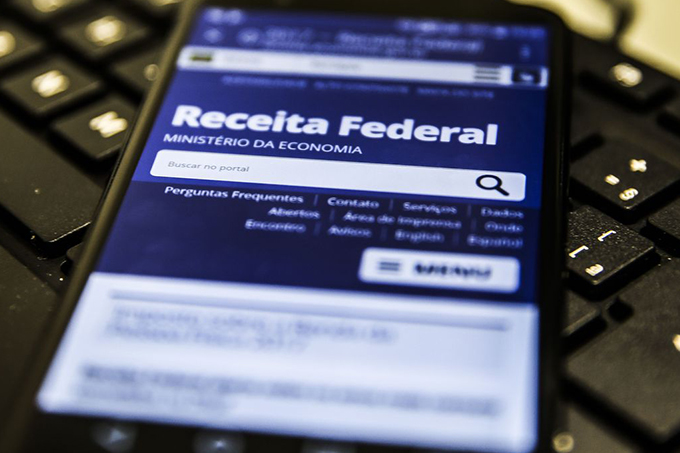 Receita paga restituição do lote residual do IRPF de 2008 a 2019