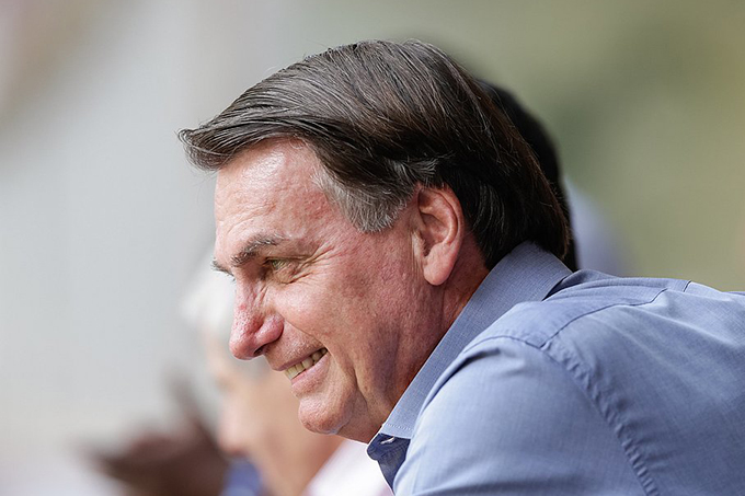 Bolsonaro volta a defender regularização de garimpo em terras indígenas