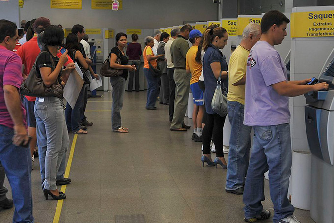 Bancos fecham na segunda e terça-feira de carnaval