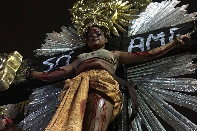 Mangueira leva para Sapucaí Jesus como mulher, negro e LBGT