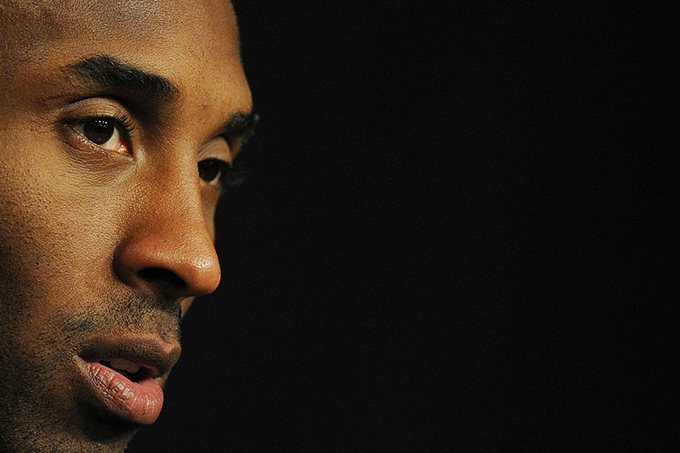 Família, fãs e estrelas da NBA se despedem de Kobe Bryant