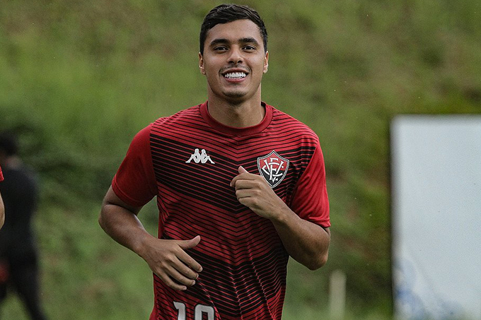 Adeus, Carnaval: Vitória enfrenta CRB no 'começo oficial' do ano