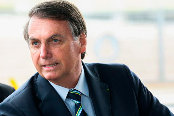 Bolsonaro vai a Montevidéu para posse do novo presidente do Uruguai