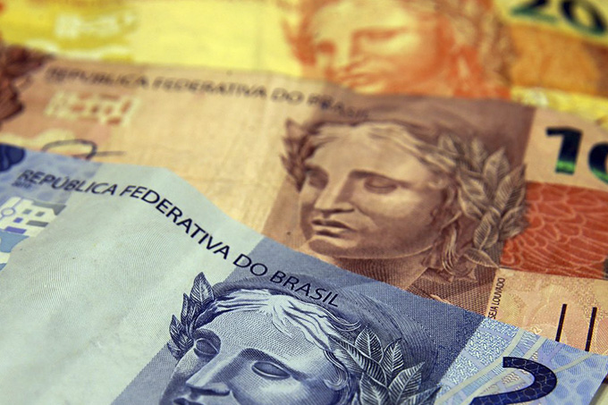 Mercado financeiro reduz estimativa de crescimento da economia em 2020