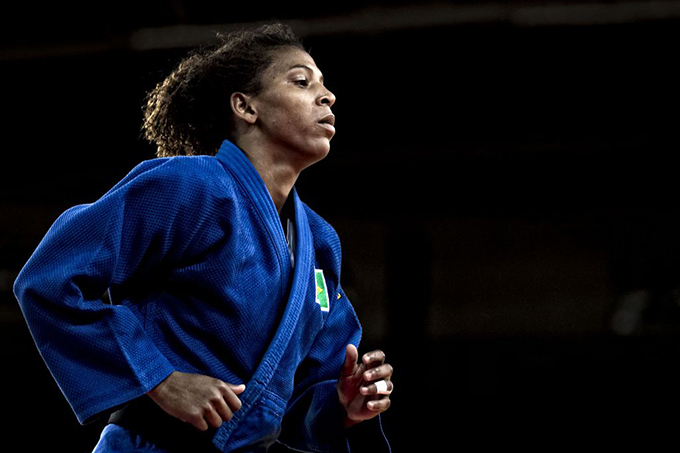Dirigente projeta Rafaela Silva em Tóquio, mas admite plano B