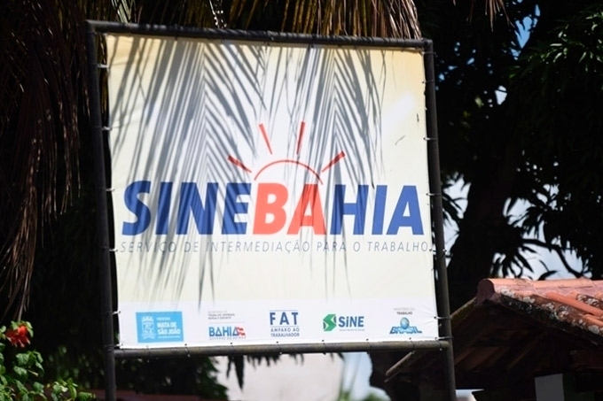 SineBahia divulga vagas de emprego para esta terça-feira (10)