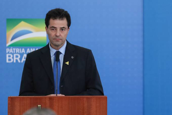 Governo reduz de 2,4% para 2,1% previsão de alta do PIB em 2020