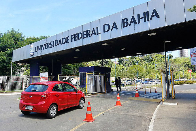 Coronavírus: Ufba mantém aulas, cancela formaturas e fecha restaurante e museus