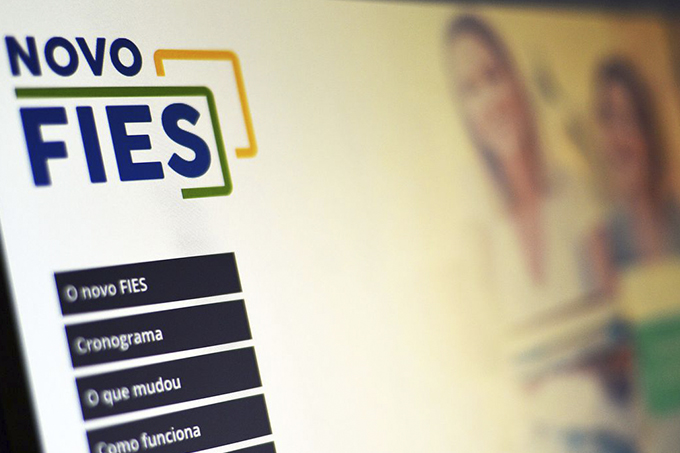 Governo prorroga prazo para validação e formalização do Fies