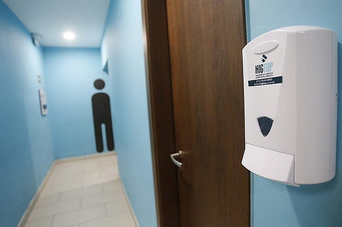 Aeroporto de Salvador tem 40 refis de álcool em gel furtados por dia