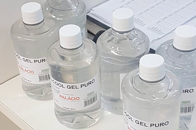 Produto de limpeza de carros era vendido como álcool na Estação da Lapa