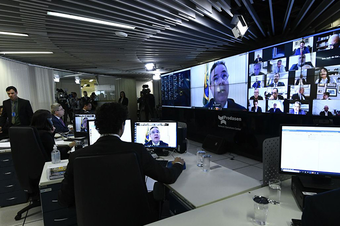 Senado vota hoje auxílio de R$ 600 para autônomos e informais