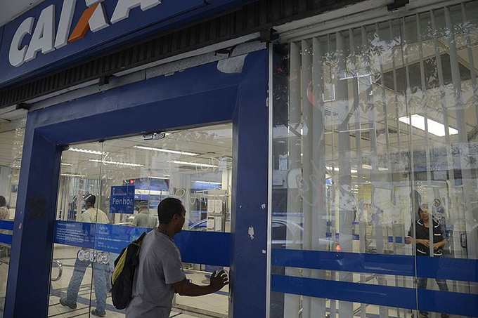 Caixa começa a pagar saque-aniversário do FGTS