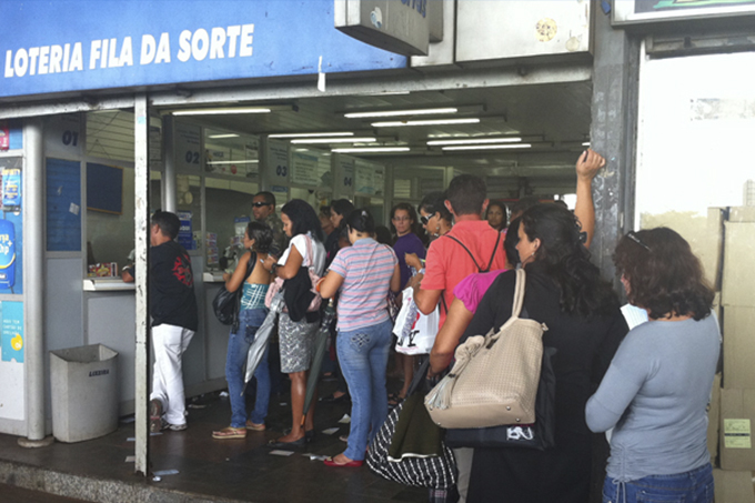Com restrições, prefeitura autoriza reabertura das Lotéricas