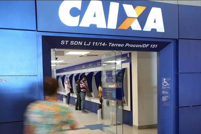 Governo deve disponibilizar nesta terça R$ 600 para trabalhadores com conta na Caixa
