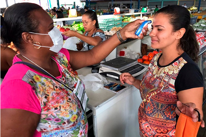 Ação de combate ao Covid-19 é realizada na feira livre de Pojuca