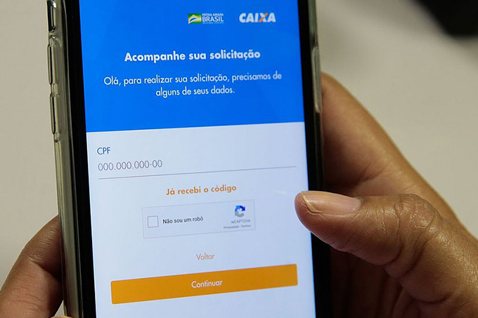 TRF derruba exigência de CPF regular para receber auxílio emergencial