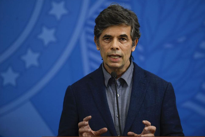 Teich indica poucas mudanças e defende alinhamento com Bolsonaro