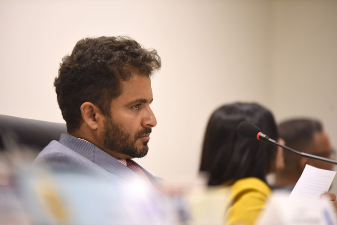 Prefeito revela que Agnaldo o procurou para negociar permanência por cargos 