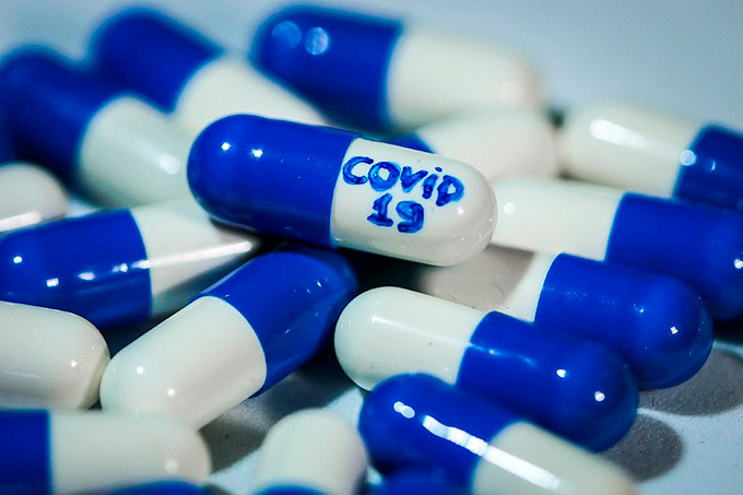 CFM decide permitir uso de cloroquina contra casos leves da covid-19