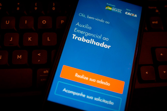 Caixa credita R$ 1,2 bi da primeira parcela do auxílio emergencial