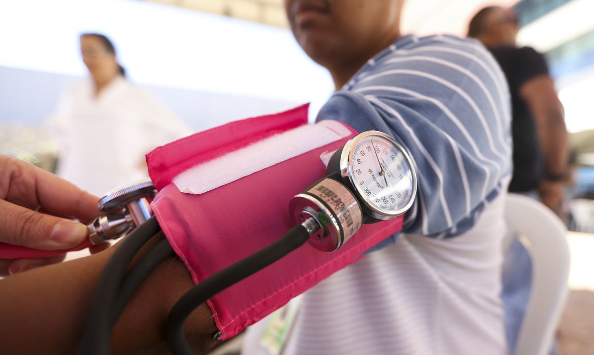 Dia Nacional de Prevenção à Hipertensão: doença atinge 60% dos idosos 