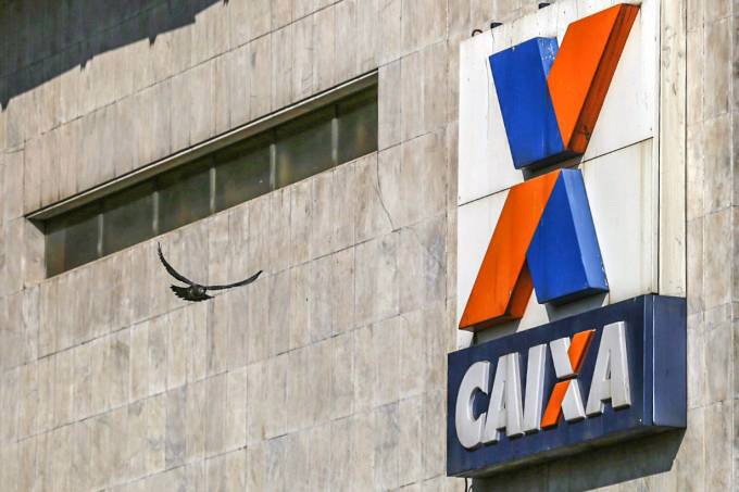 Caixa responde que falhas em aplicativos podem ocorrer por alta demanda