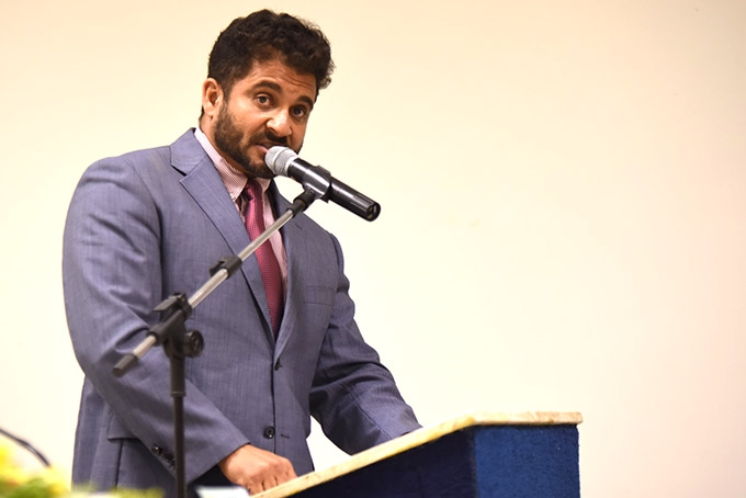 Universitários cobram à presidente da Câmara aprovação de projeto durante live 