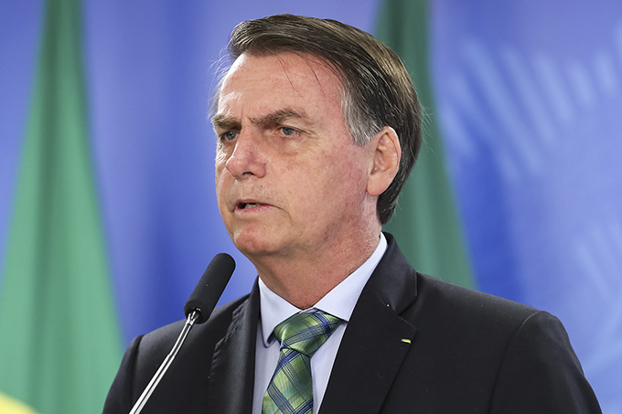 AGU diz à Justiça que Bolsonaro testou negativo, mas não entrega exame