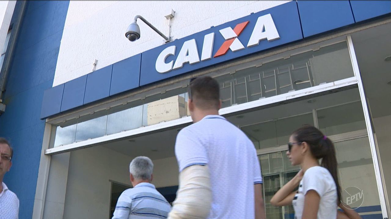 Caixa abre agências neste sábado para saques de auxílio em espécie