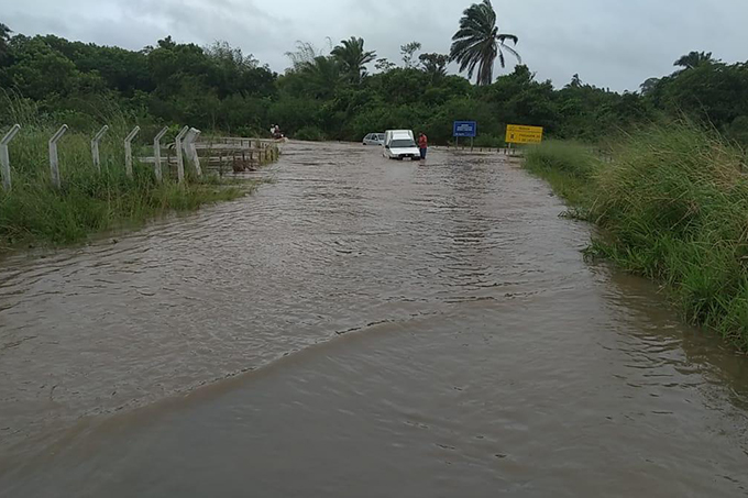 Após chuva, moradores da zona rural e litoral matense ficam ilhados