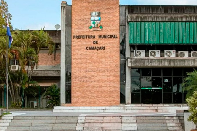 Juiz suspende pagamentos de prefeitura por 4 meses devido à pandemia