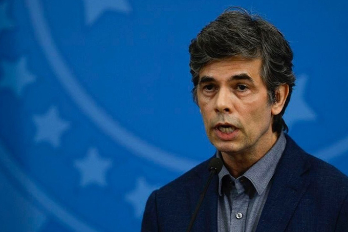 Ministro da Saúde pede demissão do governo Bolsonaro