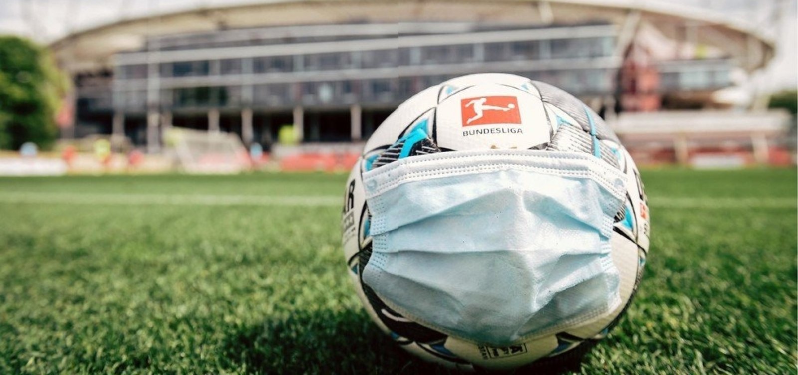 Alemanha retoma campeonato de futebol sem torcida no estádio