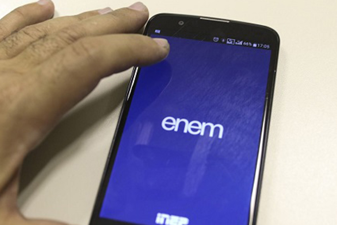 Ministério da Educação adia o Enem 2020