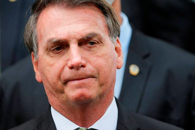 Ministro envia à PGR pedidos de depoimento e apreensão do celular de Bolsonaro